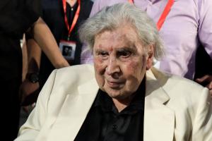 θεοδωράκης