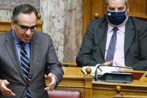 Ο Βασίλης Κοντοζαμάνης στη Βουλή