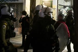 ΜΑΤ αστυνομικοί