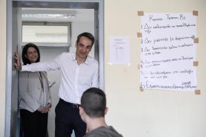 Ο Κυριάκος Μητσοτάκης και η Νίκη Κεραμέως