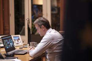 Μητσοτακης laptop