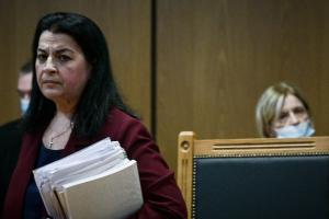 Η πρόεδρος του δικαστηρίου Μαρία Λεπενιώτη και η εισαγγελέας Αδαμαντία Οικονόμου