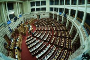 Άδεια η Βουλή