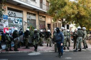 Αστυνομία στο μνημείο του Γρηγορόπουλου