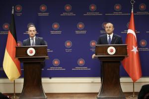 Μεβλούτ Τσαβούσογλου και Χάικο Μάας