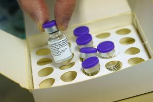 ΚΟΡΩΝΟΪΟΣ ΕΜΒΟΛΙΟ PFIZER BIONTECH ΦΙΑΛΙΔΙΑ