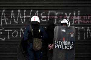ΑΣΤΥΝΟΜΙΑ ΜΑΤ ΠΡΟΣΑΓΩΓΗ ΧΕΙΡΟΠΕΔΕΣ ΚΟΥΦΟΝΤΙΝΑΣ