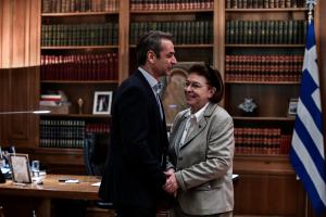Ο Κυριάκος Μητσοτάκης και η Λίνα Μενδώνη