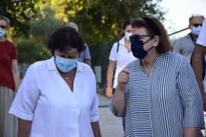 Η Άννα Παναγιωταρέα και η Λίνα Μενδώνη