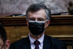 Ο Σωτήρης Τσιόδρας στη Βουλή