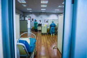ΓΙΑΤΡΟΙ ΙΑΤΡΕΙΟ ΚΟΡΩΝΟΙΟΣ
