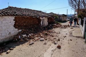 Ζημιές στο Μεσοχώρι από τον σεισμό