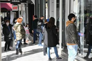 ΛΟΚΝΤΑΟΥΝ ΛΙΑΝΕΜΠΟΡΙΟ ΚΑΤΑΣΤΗΜΑΤΑ
