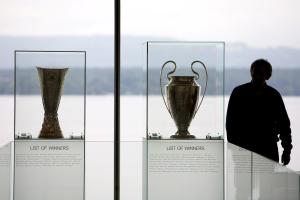 Champions league europa league κύπελλο