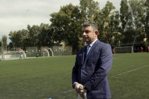 Ο Γιώργος Καραϊβάζ