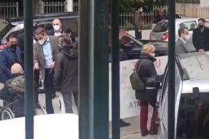 Ο Κυριάκος Μητσοτάκης στο ειδικό σχολείο στον Άγιο Δημήτριο