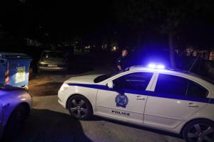 Περιπολικό και αστυνομικοί