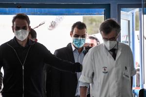Κυριάκος Μητσοτάκης και Σωτήρης Τσιόδρας