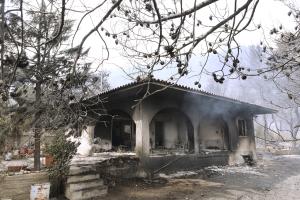 ΑΛΕΠΟΧΩΡΙ ΚΑΜΜΕΝΟ ΣΠΙΤΙ