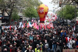 ΔΙΑΔΗΛΩΣΕΙΣ ΣΤΗ ΓΑΛΛΙΑ ΓΙΑ ΤΗΝ ΕΡΓΑΤΙΚΗ ΠΡΩΤΟΜΑΓΙΑ