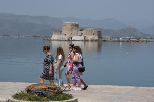 ΛΟΚΝΤΑΟΥΝ ΝΑΥΠΛΙΟ