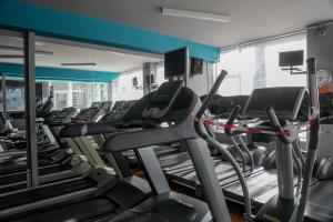 Όργανα γυμναστικής σε γυμναστήριο
