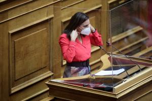 Η Όλγα Κεφαλογιάννη στη Βουλή