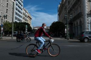 Ποδηλάτης ποδήλατο μάσκα κορωνοϊός Αθήνα
