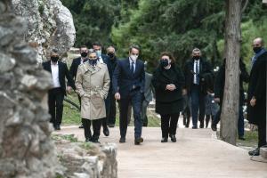 Κυριάκος Μητσοτάκης και Λίνα Μενδώνη στην Ακρόπολη