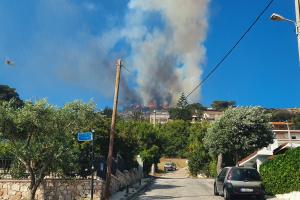 Πυρκαγιά στην Αγία Μαρίνα