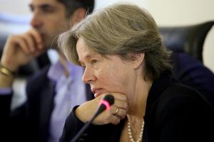 Η Αθηνά Λινού