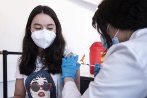Εμβόλιο κορωνοϊός παιδί