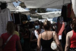 Κόσμος στη Γλυφάδα