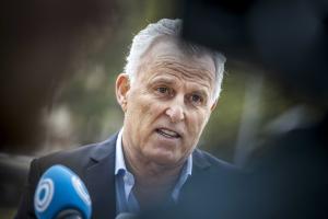 Πέτερ Ντε Βρις