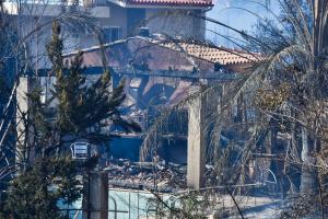 Καταστροφές στην Πάτρα από την πυρκαγιά