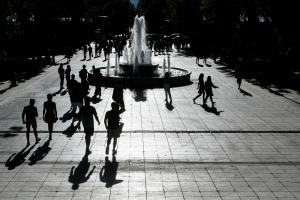 Κόσμος στο Σύνταγμα