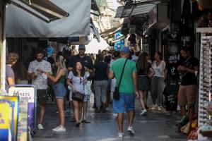 ΚΟΡΩΝΟΙΟΣ ΜΟΝΑΣΤΗΡΑΚΙ