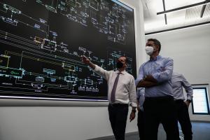 Ο Κυριάκος Μητσοτάκης σε σύσκεψη για το ρεύμα