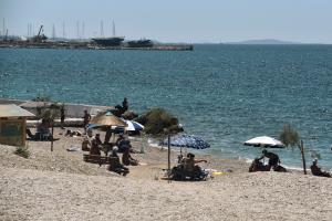 Καιρός καύσωνας ζέστη παραλία