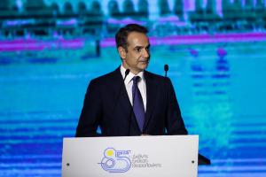 Ο Κυριάκος Μητσοτάκης κάνει ανακοινώσεις στη ΔΕΘ