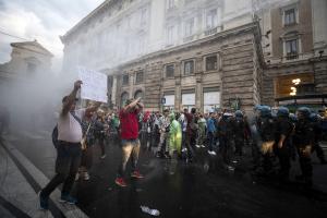 ΑΝΤΙΕΒΛΟΛΙΑΣΤΕΣ ΕΠΕΙΣΟΔΙΑ ΙΤΑΛΙΑ ΡΩΜΗ