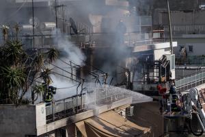 ΦΩΤΙΑ ΣΕ ΔΙΑΜΕΡΙΣΜΑ ΣΤΟΝ ΚΟΛΩΝΟ ΠΥΡΟΣΒΕΣΤΙΚΗ