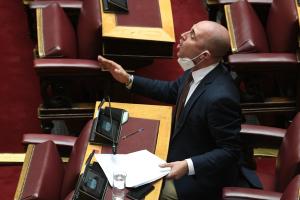 Ο Κωνσταντίνος Μπογδάνος στη Βουλή