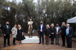 Άγαλμα Κάλλας Μπακογιάννης
