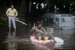 Κολωνός πλημμύρα κανό Μπάλλος