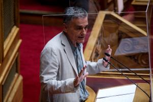 Ο Ευκλείδης Τσακαλώτος στη Βουλή