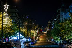 ΑΔΕΙΟΣ ΔΡΟΜΟΣ ΧΡΙΣΤΟΥΓΕΝΝΑ LOCKDOWN