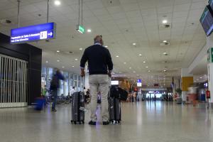 Επιβάτες στο αεροδρόμιο Ελευθέριος Βενιζέλος