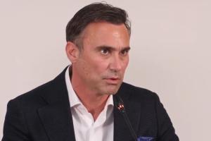 Ο Γιώργος Καπουτζίδης