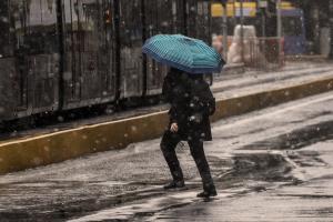 ΚΑΙΡΟΣ ΧΙΟΝΙ ΠΕΖΟΣ ΟΜΠΡΕΛΑ